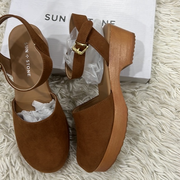 DKNY Sun + Stone Big Girls Dinky Clogs - Picture 2 of 7